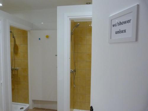 Allotjament i esmorzar Hostel Figueres